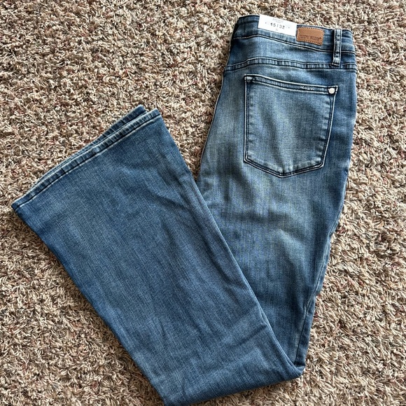 Judy Blue Denim - Judy Blue Medium Blue Flare Jeans